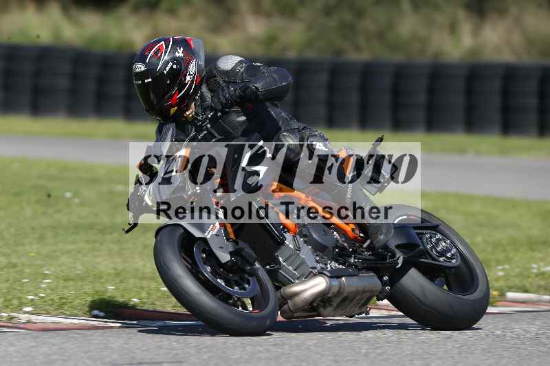 /43 08.08.2025 Discover the Bike ADR/Race 3 rot/72